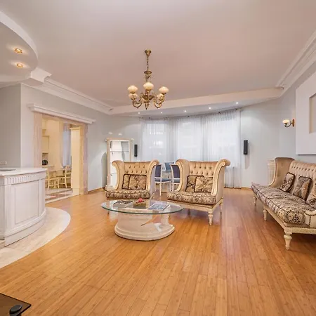 Dzīvoklis Pulkveza Brieza 7 Street Two Bedroom Riga